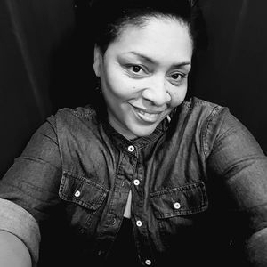 Meet your Posher, Chanel